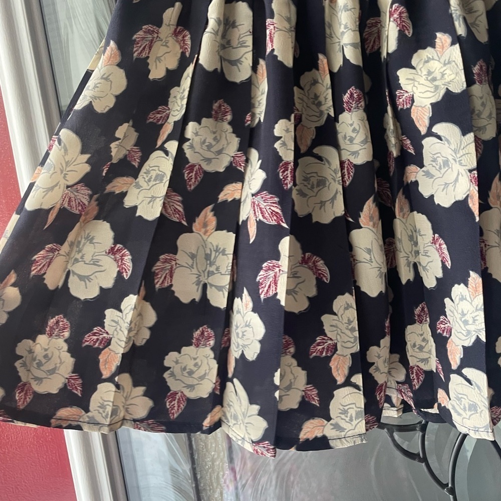 PLEATED Skirt - Picture 3 of 4